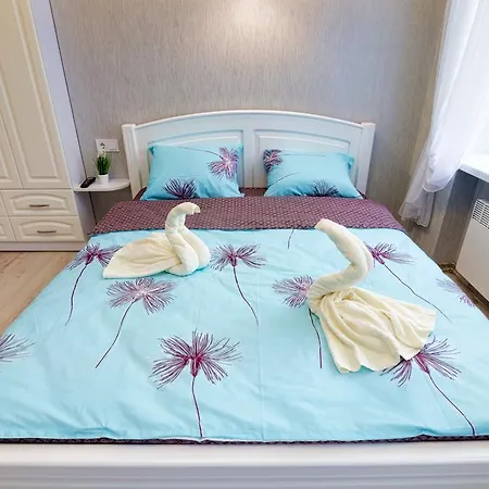 Apartamento Alfa Levytskoho 3